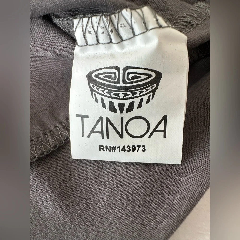 Tanoa Long Sleeve Pullover Unisex Shirt Size Medium